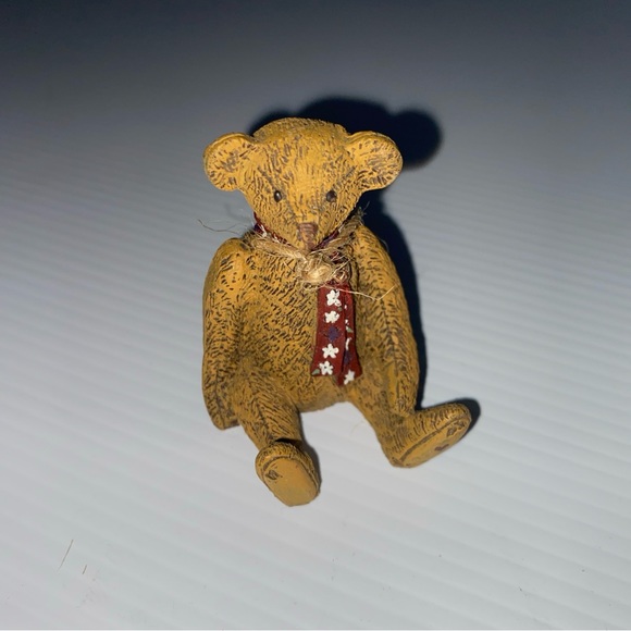 Sarah's Attic Michaud
Collection Teddy Bear Figurine
The Librarian Limited Ed - Picture 7 of 11
